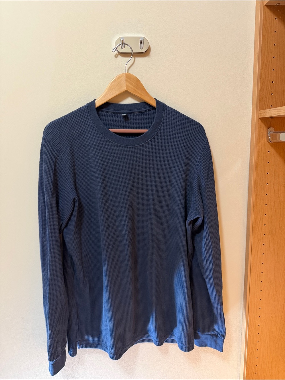 Uniqlo Men's Navy Long-Sleeve Waffle Crew